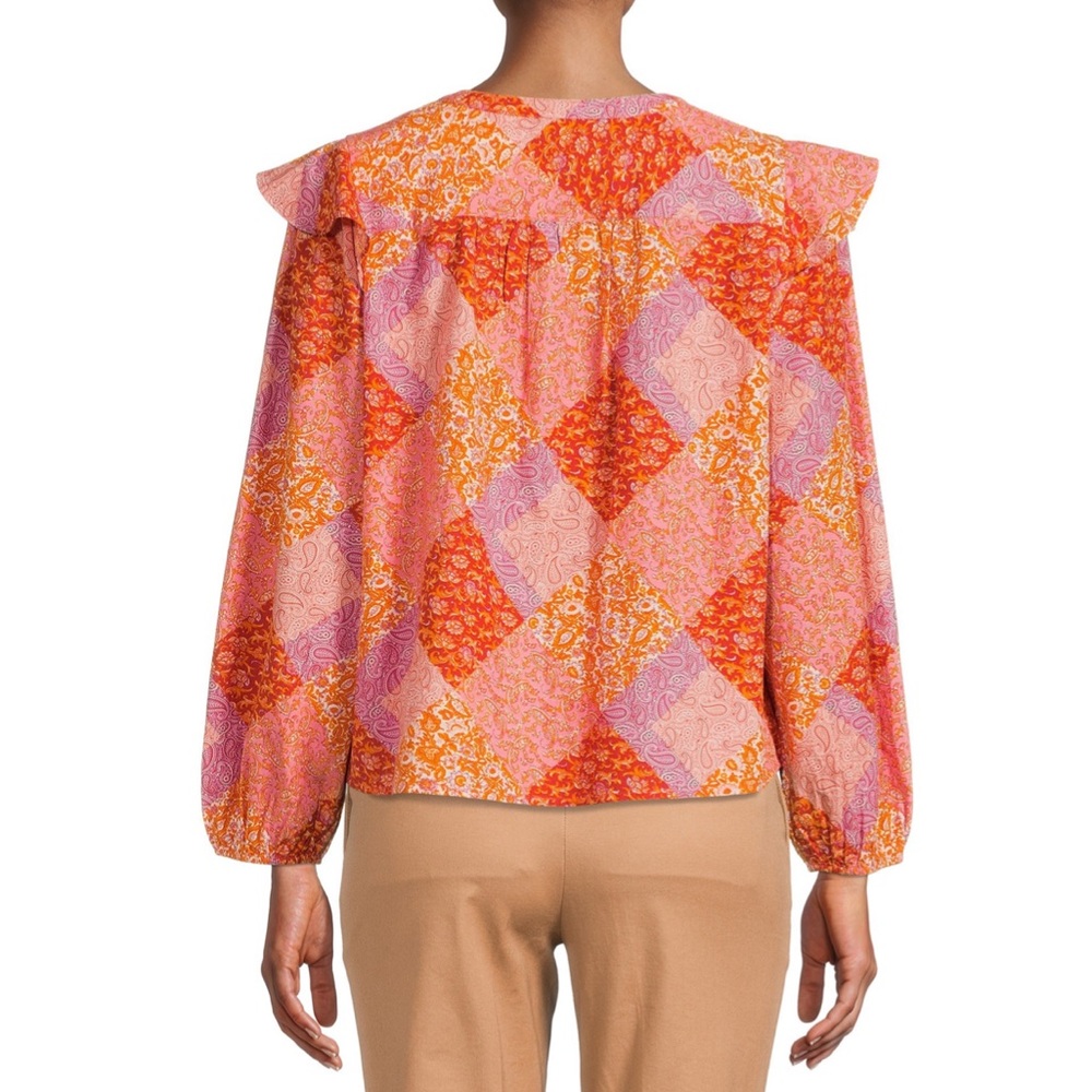 NEW LISTING ‼️TIME AND TRU Blouse NWOT